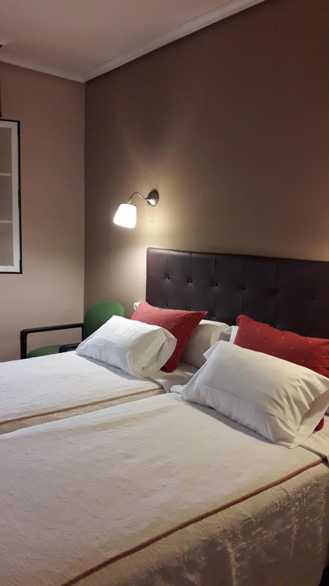 Hostal Martin - Sanabria Ribadelago 外观 照片