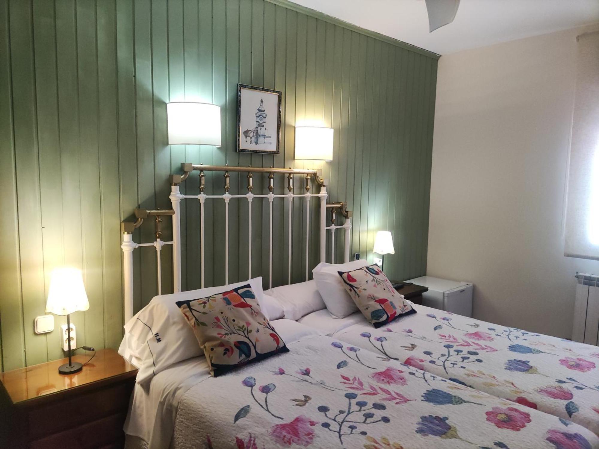 Hostal Martin - Sanabria Ribadelago 外观 照片