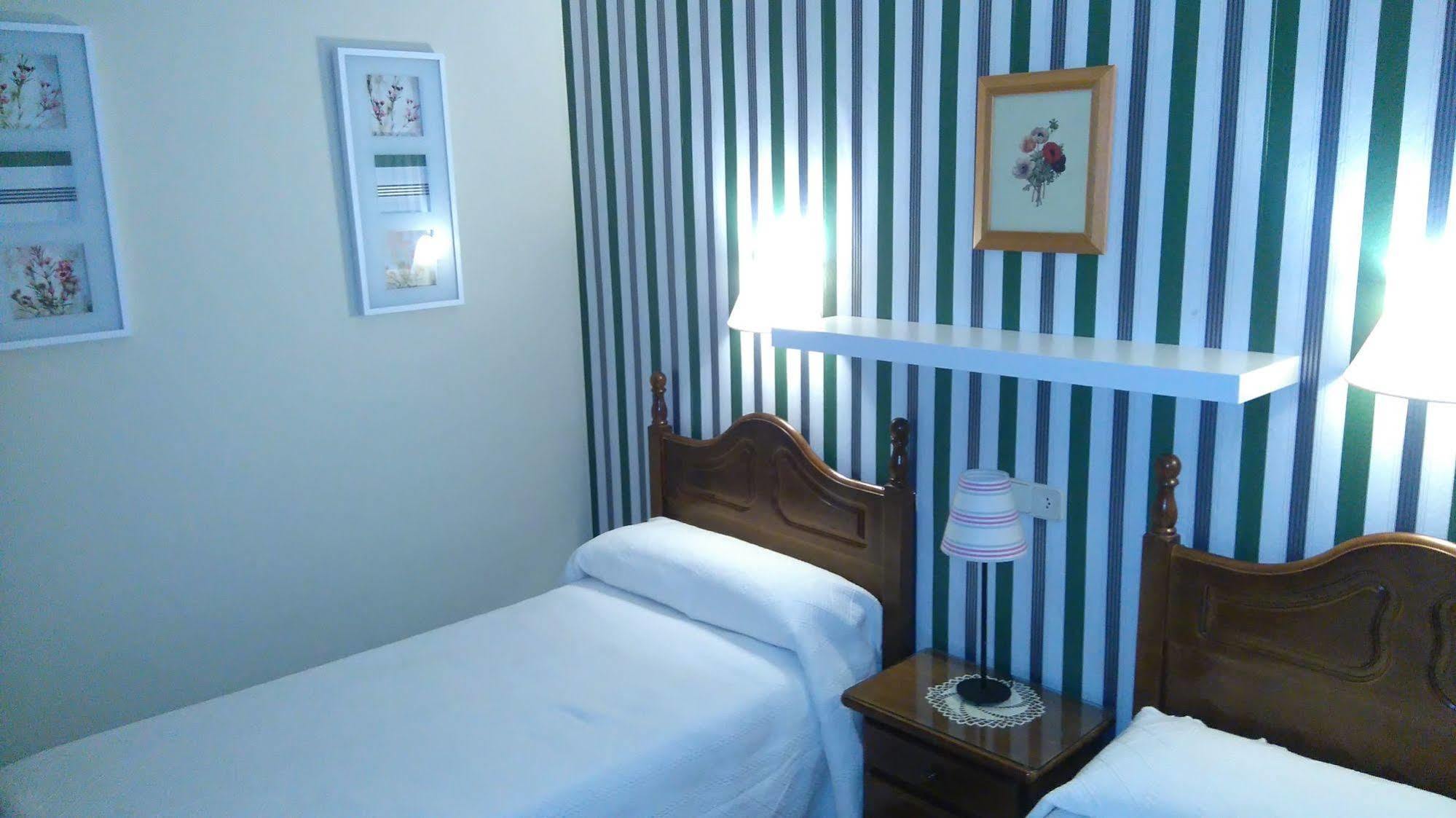 Hostal Martin - Sanabria Ribadelago 外观 照片