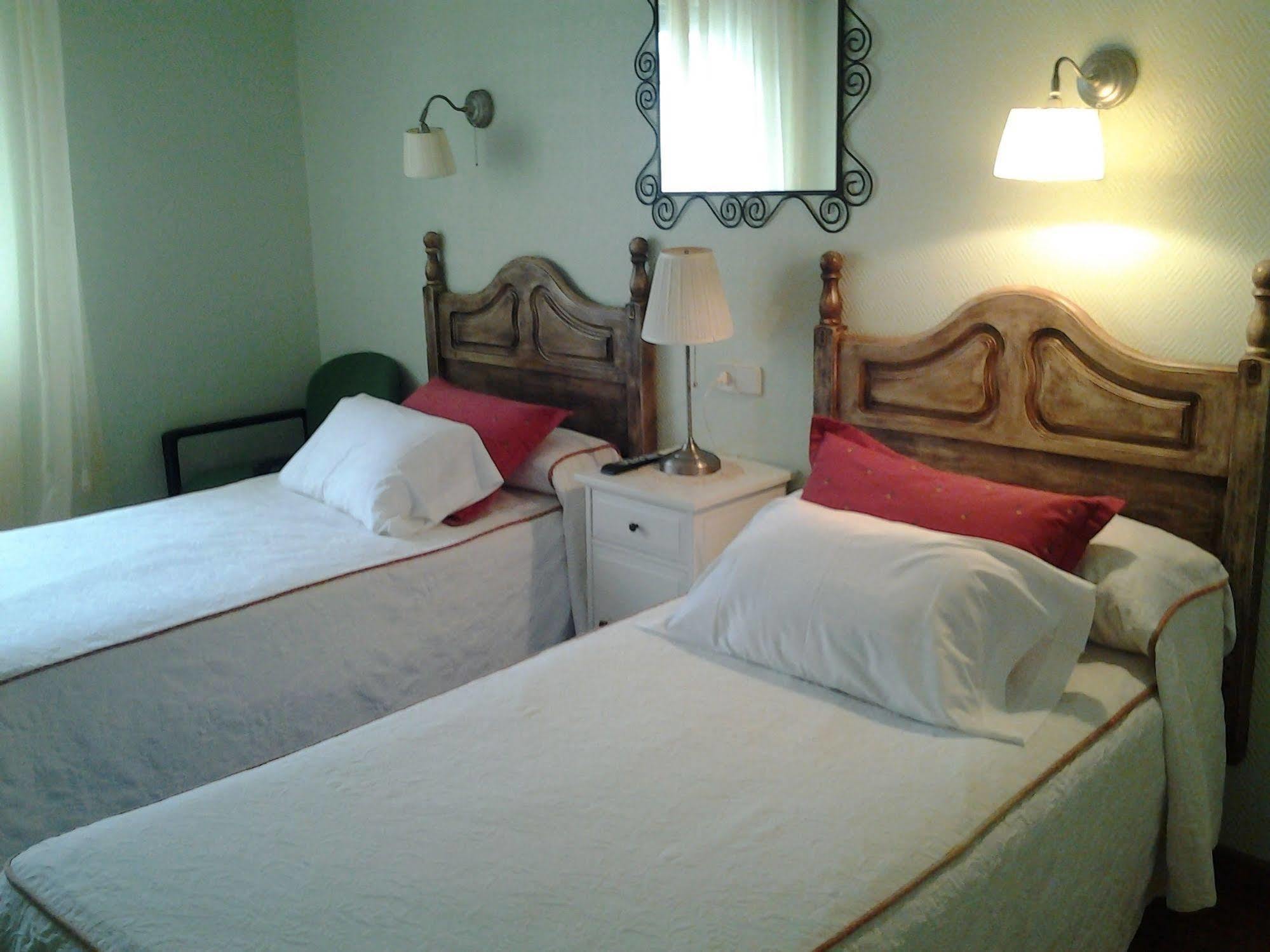 Hostal Martin - Sanabria Ribadelago 外观 照片