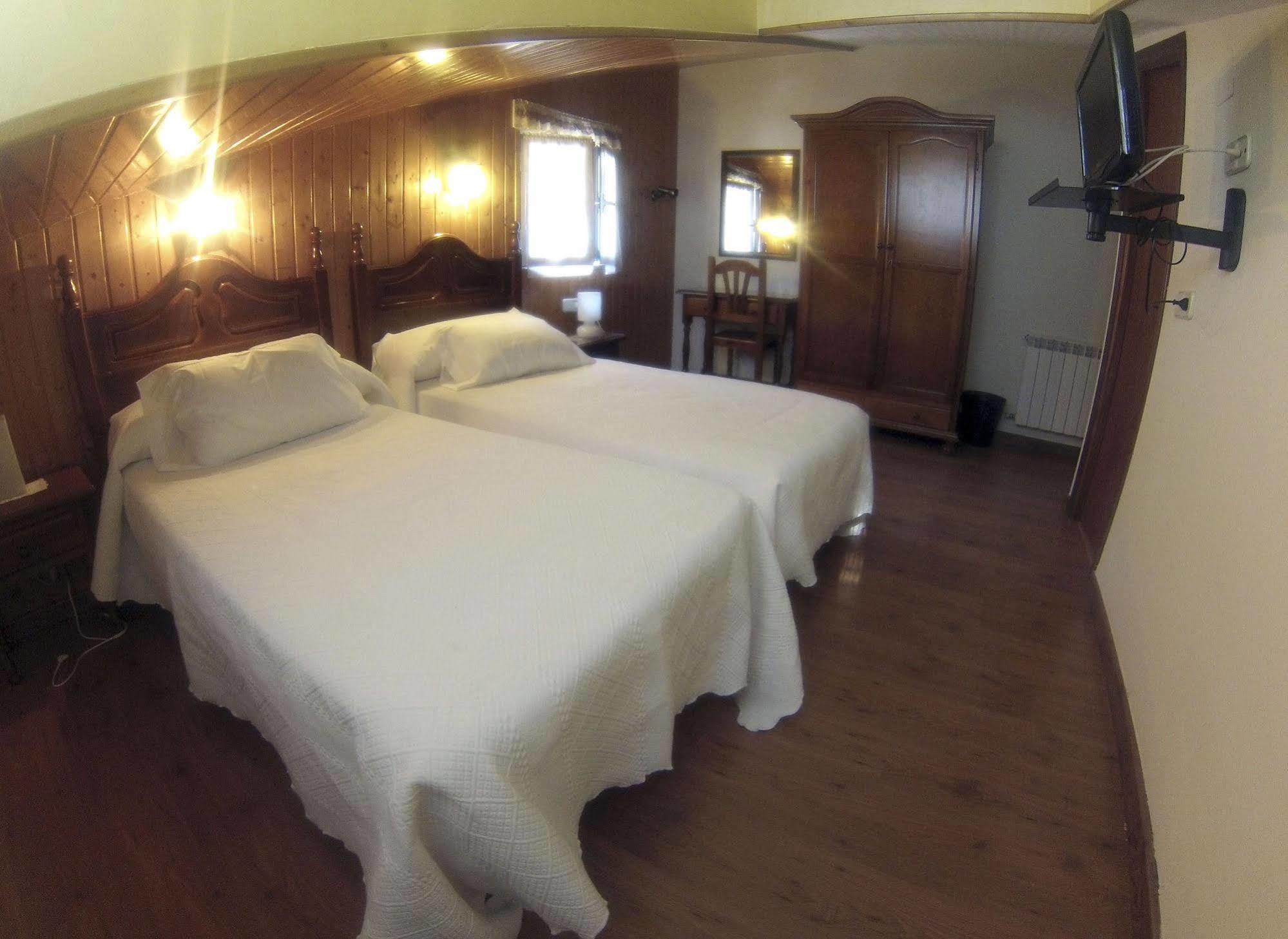 Hostal Martin - Sanabria Ribadelago 外观 照片